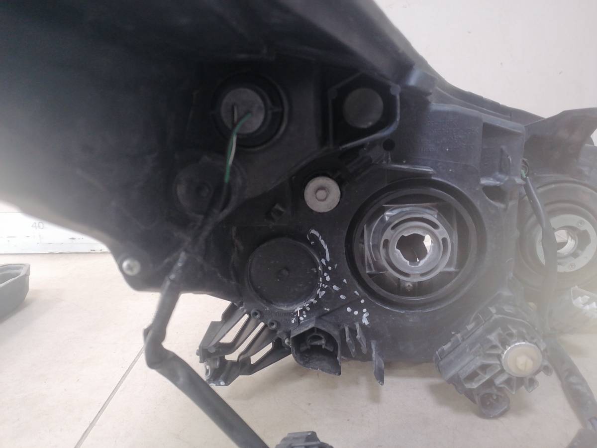 Фара левая Subaru Forester (S13) 2012-2018