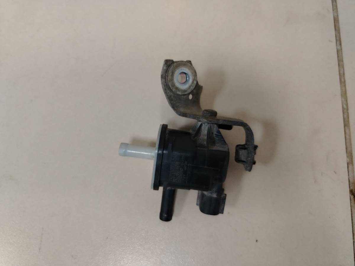 Клапан электромагнитный Toyota Corolla E150 2006-2013 Клапан электромагнитный Toyota Corolla E150 2006-2013
