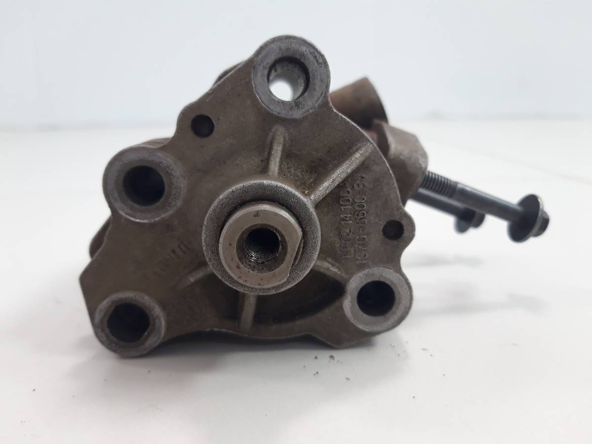 Насос масляный Ford Focus 2 (DB) 2008-2011 Насос масляный Ford Focus 2 (DB) 2008-2011