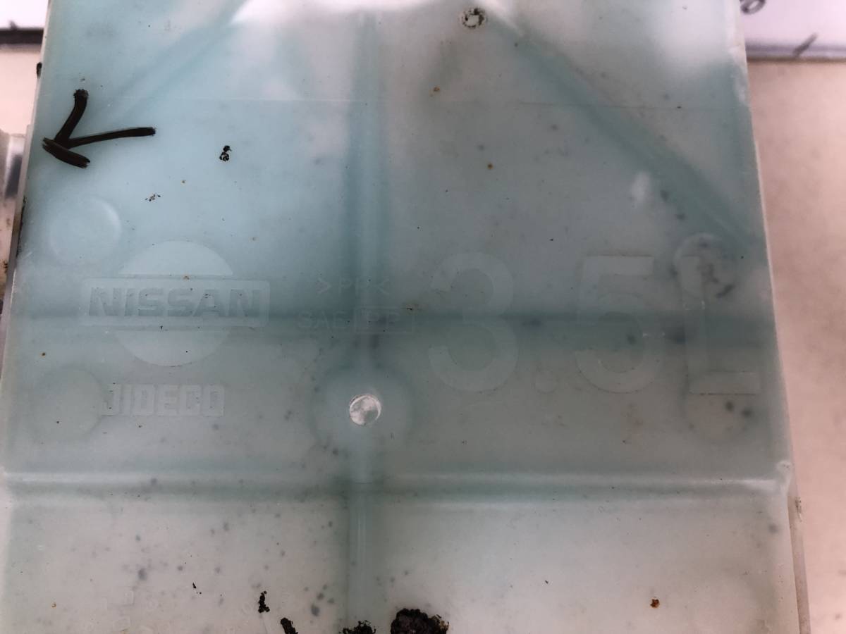 Бачок омывателя лобового стекла Nissan Wingroad 2 (Y11) 1999-2005г