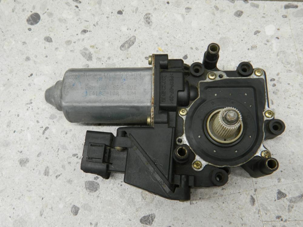Моторчик стеклоподъемника для Audi A4 (B5) 1994-2001