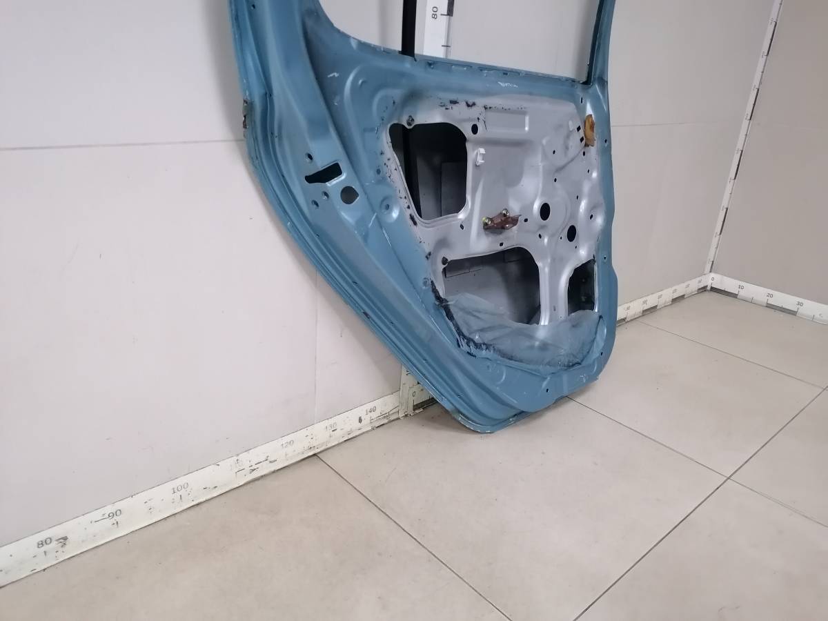 Дверь задняя левая Toyota Vitz (P10) 1999-2005