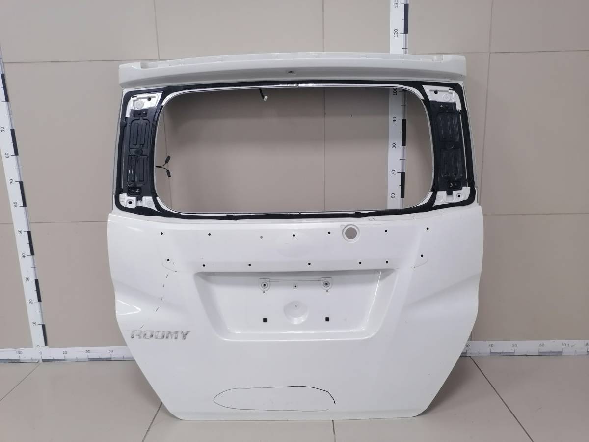 Дверь багажника Toyota Roomy 2016>