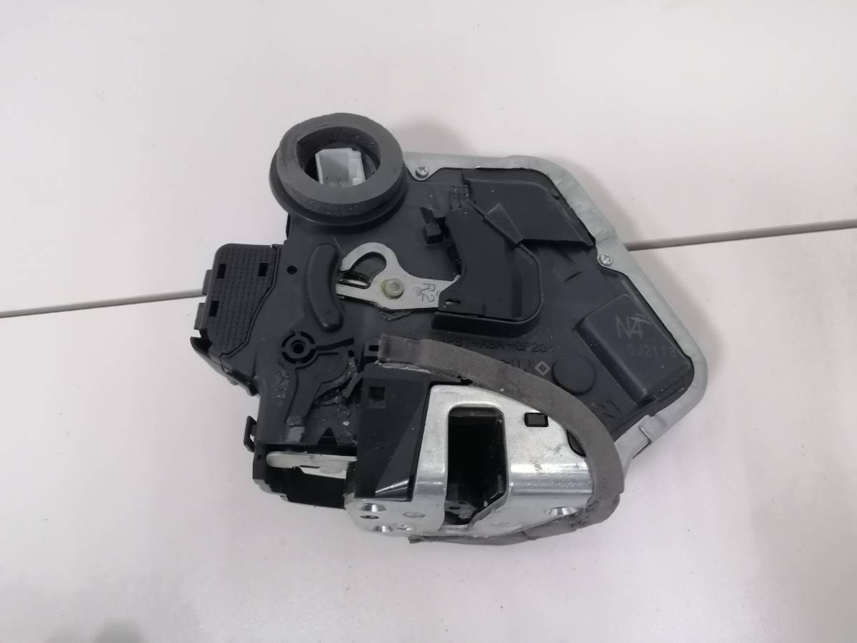 Замок двери задней правой Toyota Rav 4 (XA50) 2018>