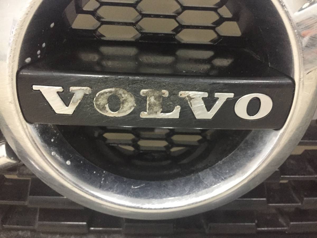 Решетка радиатора Volvo XC60 2017>