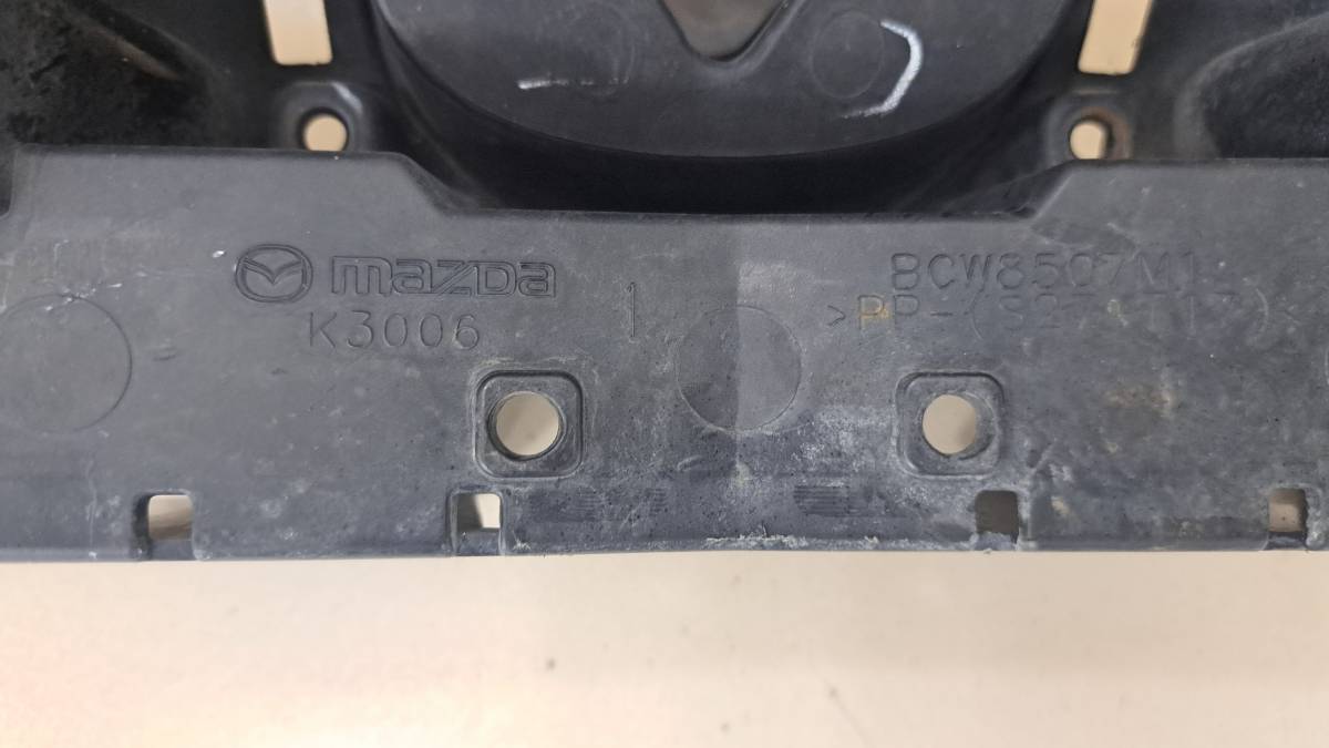 Кронштейн решетки радиатора Mazda Mazda 3 (BL) 2009-2013