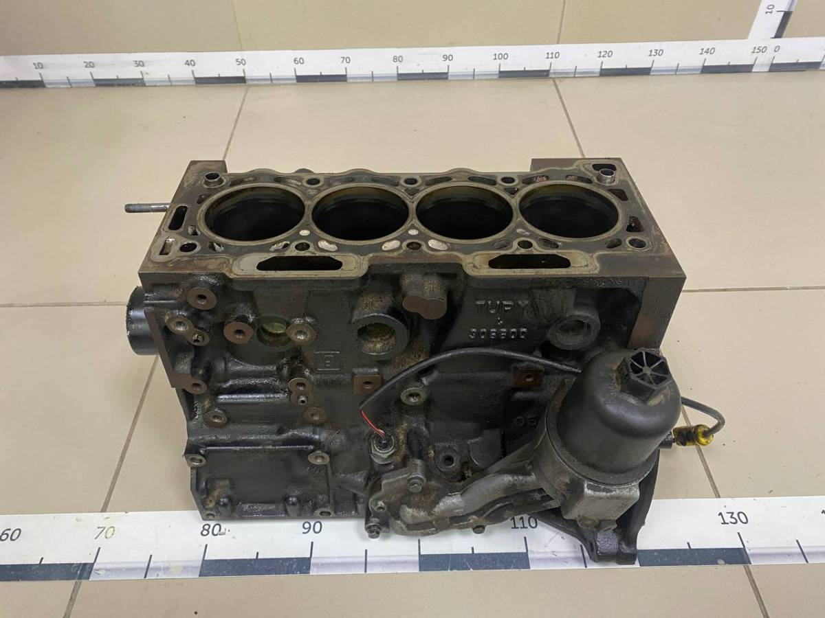 Блок двигателя Peugeot 307 2001-2008 Блок двигателя Peugeot 307 2001-2008