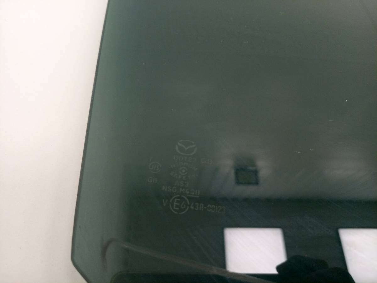 Стекло двери задней правой Mazda CX-7 (ER) 2006-2012