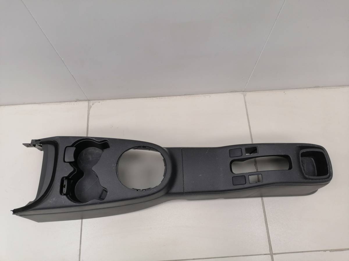 Консоль центральная Suzuki SX4 2006-2013