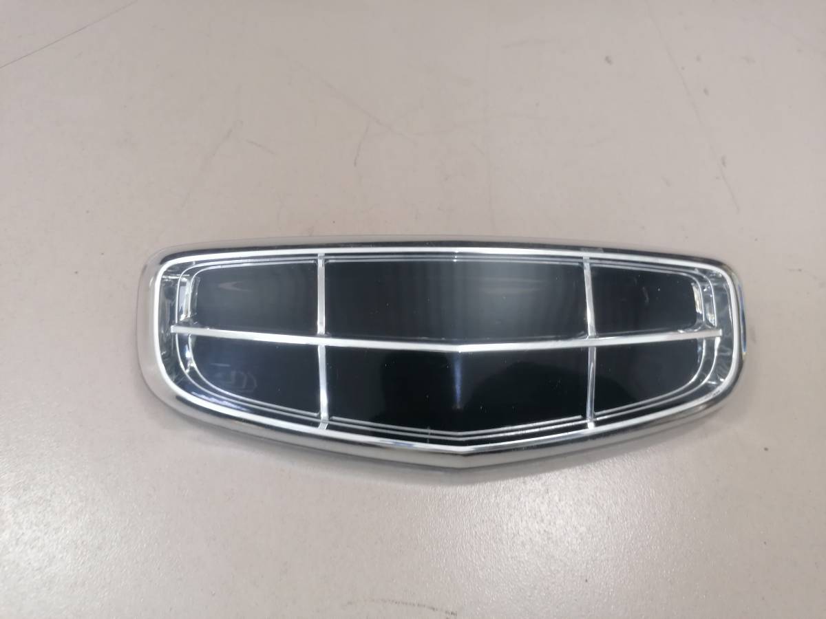 Эмблема Geely Monjaro 2022>