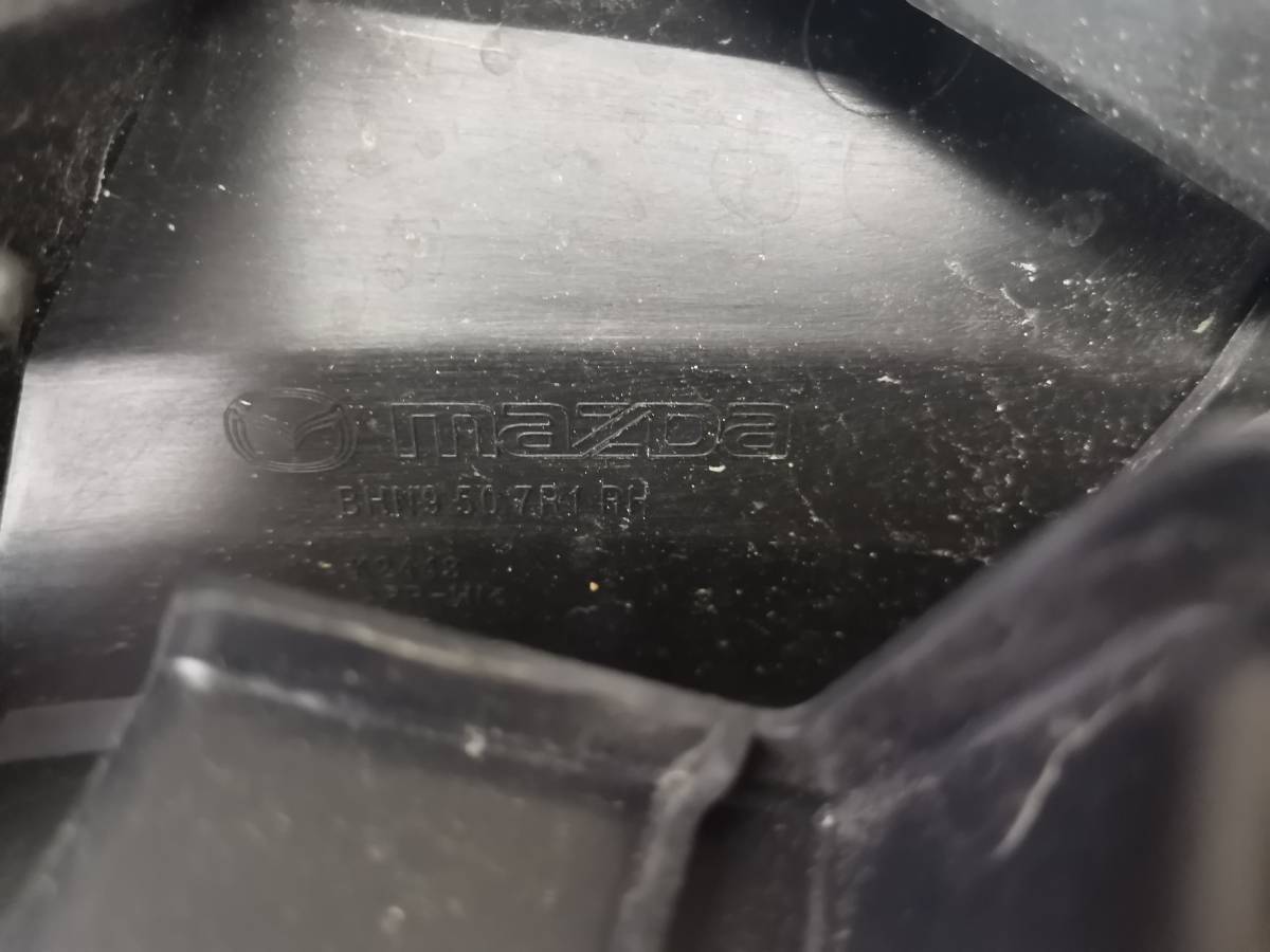 Решетка стеклооч. (планка под лобовое стекло, жабо) Mazda Mazda 3 (BM) 2013-2016