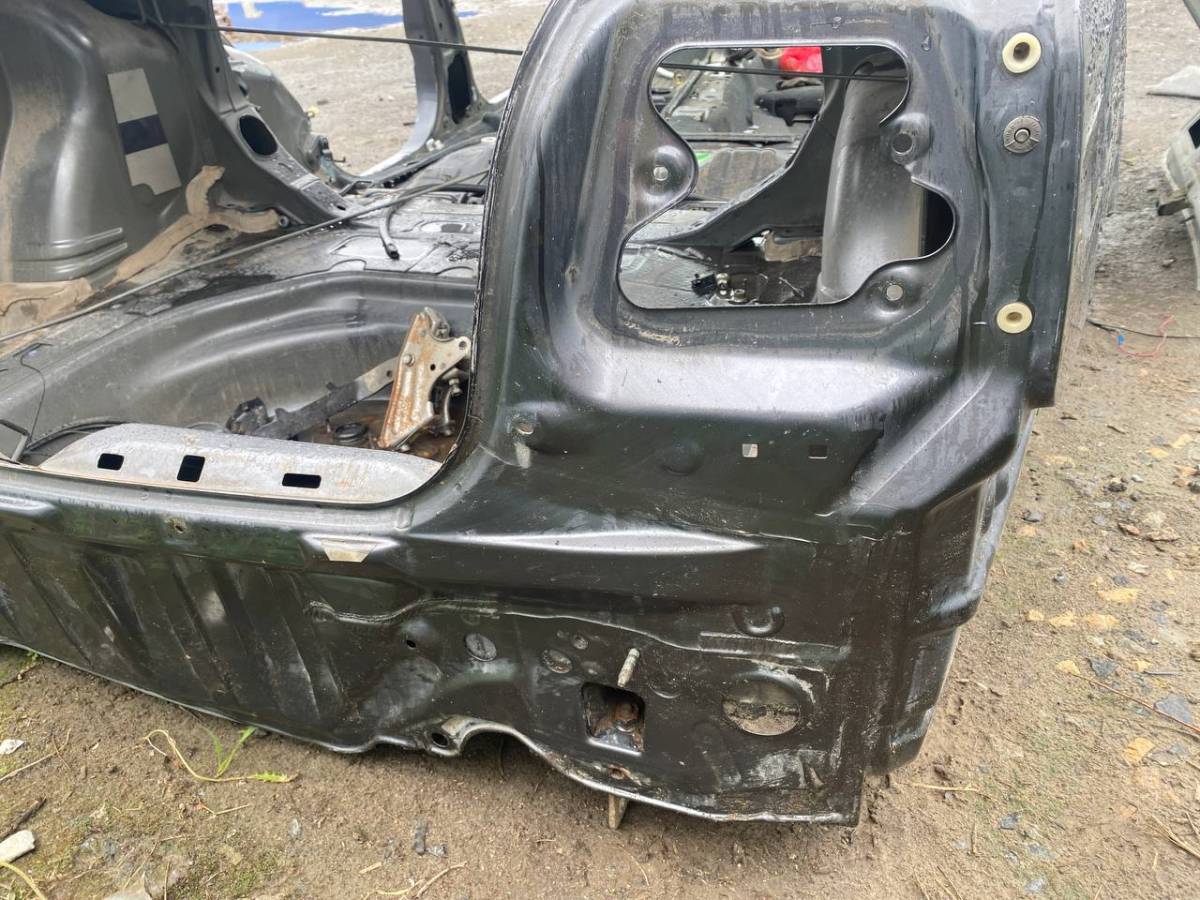 Панель задняя Toyota Avensis (T250) 2003-2009