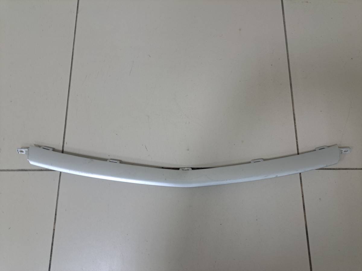 Накладка на решетку радиатора Geely Coolray 2018