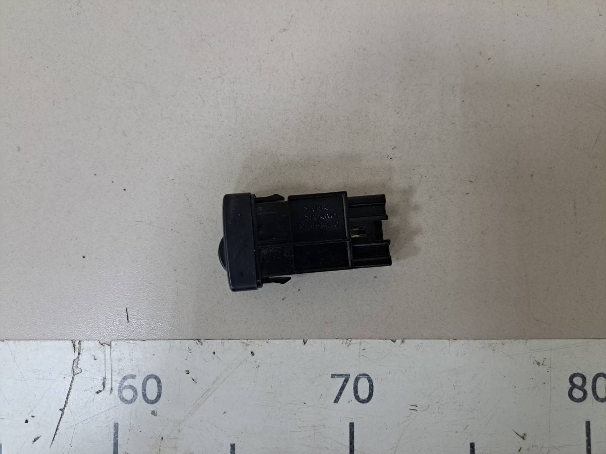 Кнопка обогрева сидений Toyota Land Cruiser Prado (J120) 2002-2009