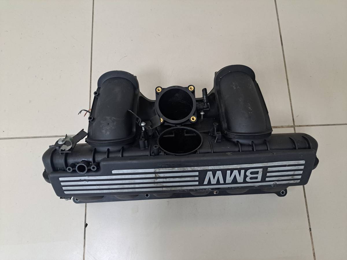 Коллектор впускной BMW X3 E83 2004-2010