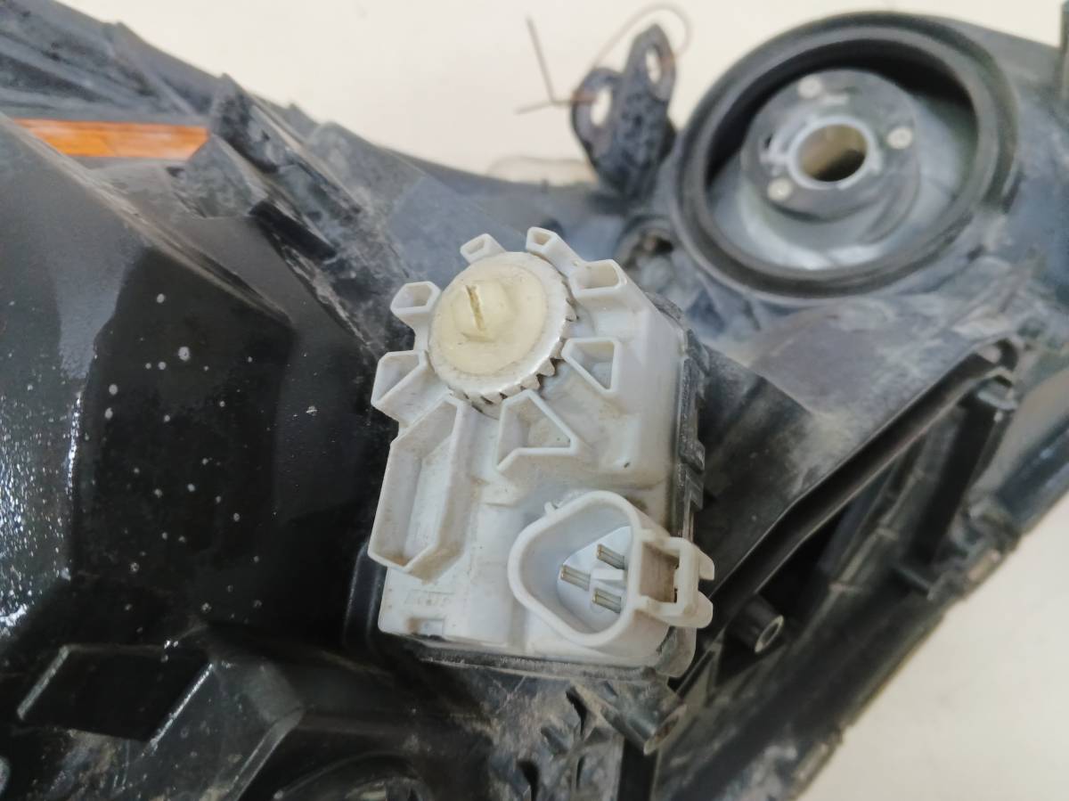 Фара левая Subaru Legacy (B14) 2010-2015