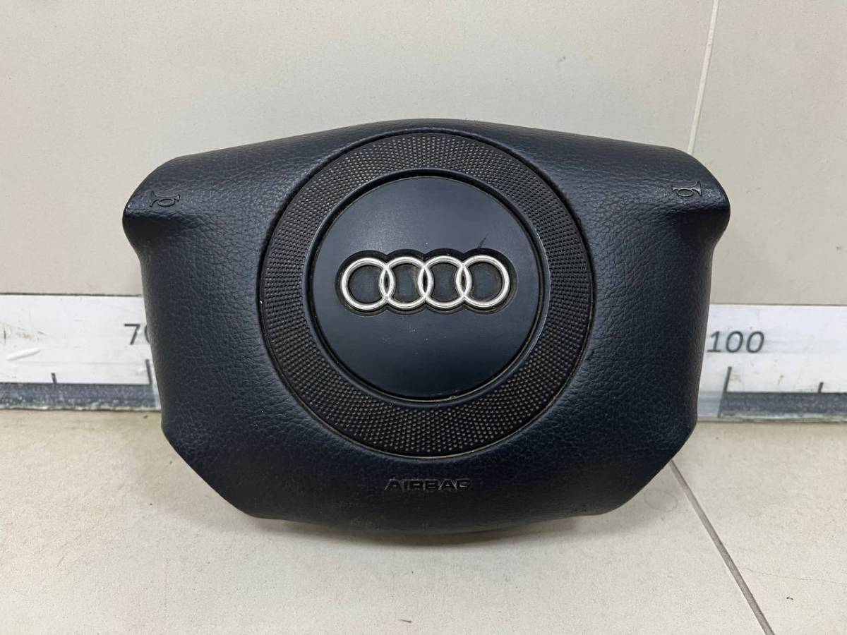 Подушка безопасности в рулевое колесо Audi A6 (C5) 2000-2005