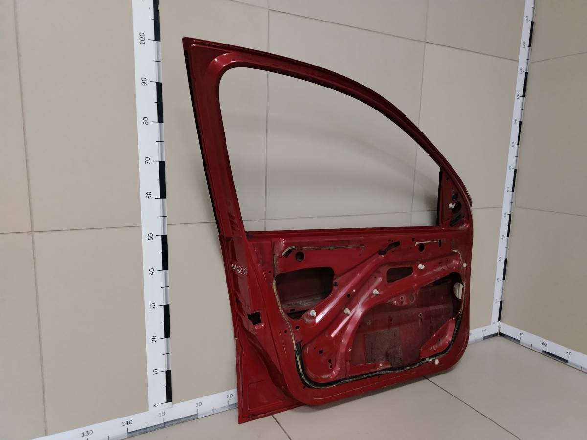 Дверь передняя левая Peugeot 206 1998-2012
