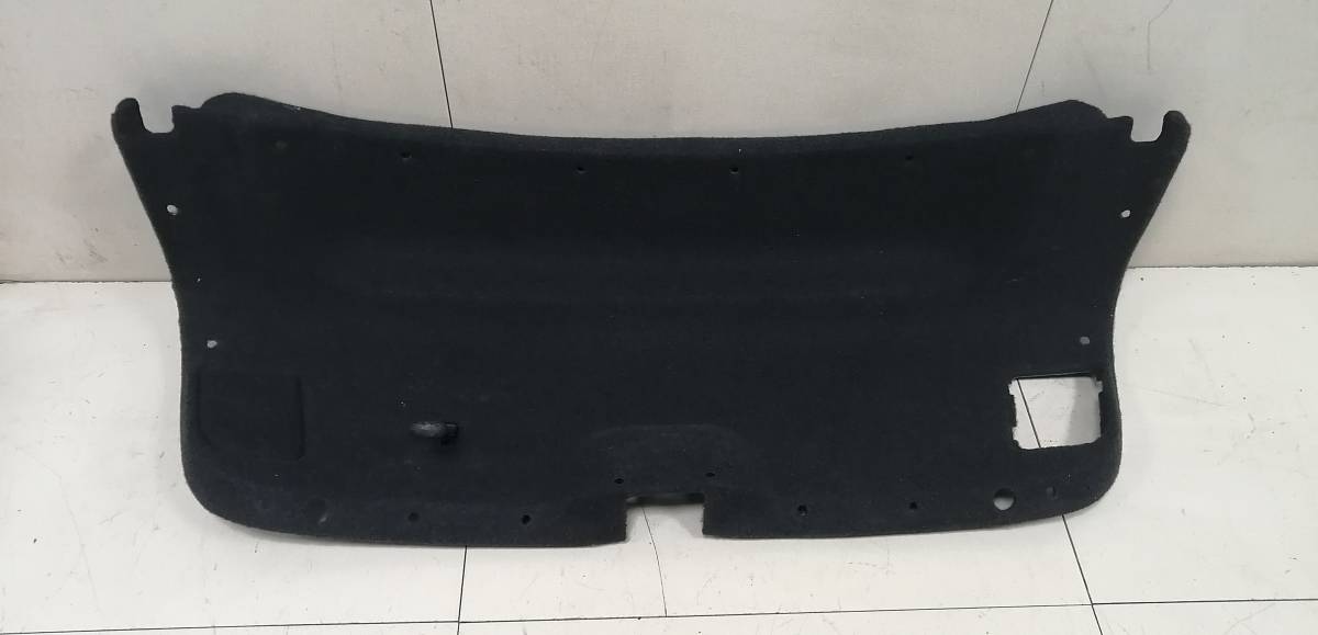 Обшивка крышки багажника Skoda Superb 2008-2015