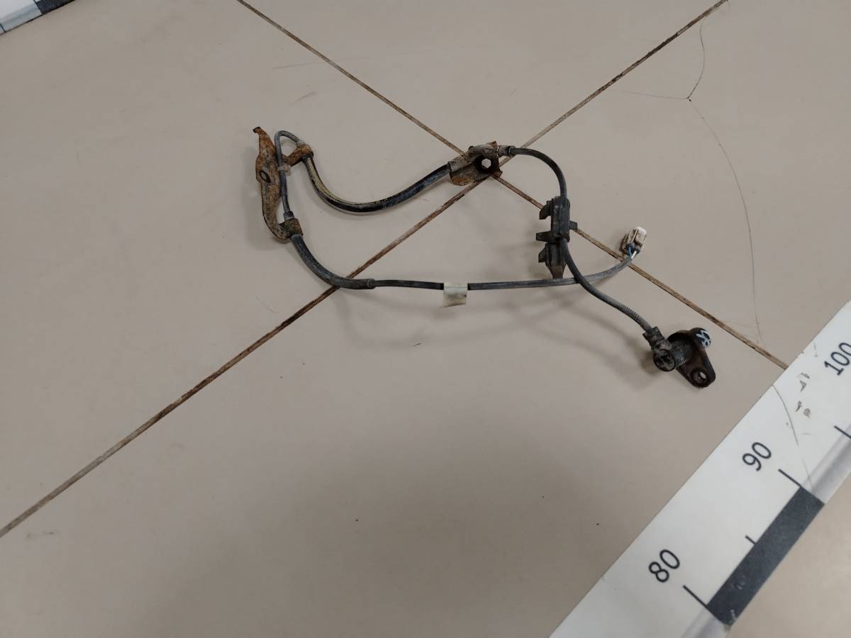 Датчик ABS передний правый Toyota Camry (XV30) 2001-2006 Датчик ABS передний правый Toyota Camry (XV30) 2001-2006
