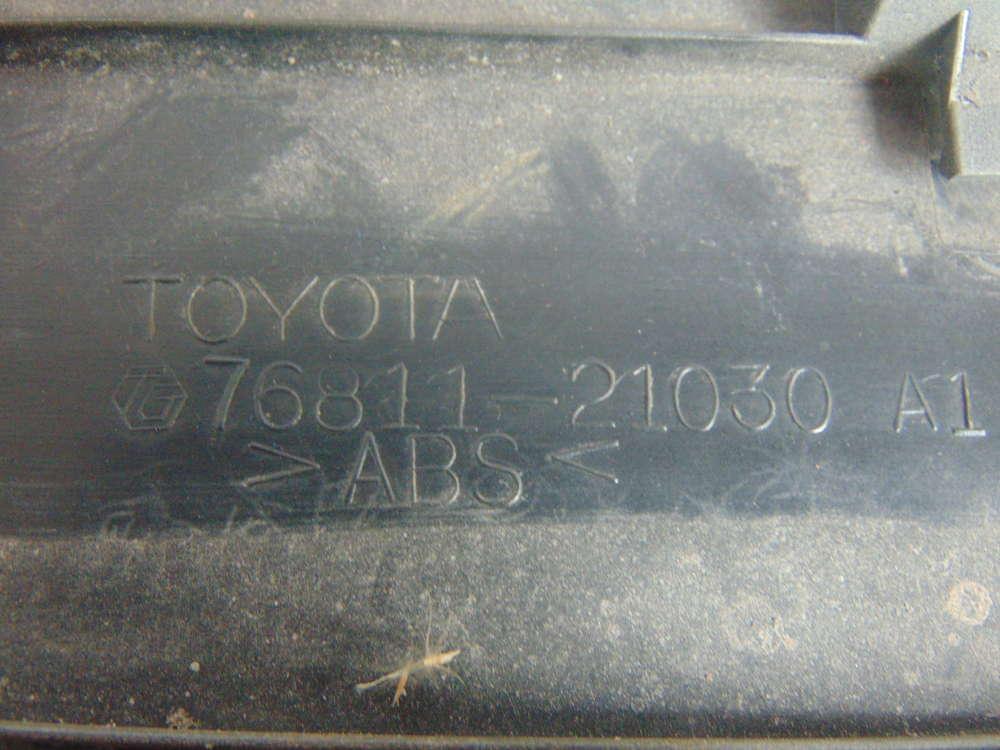 Накладка крышки багажника Toyota Caldina (T240) 2002-2007
