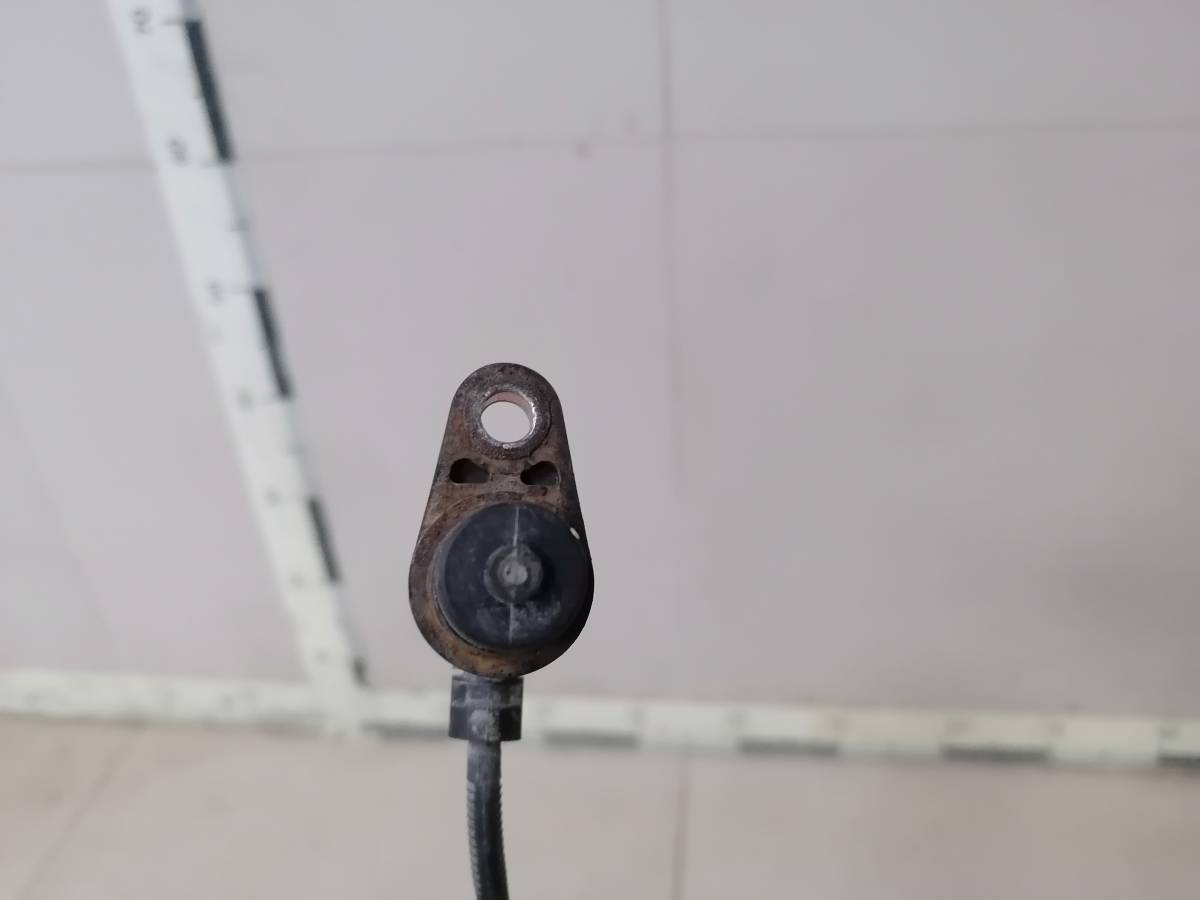 Датчик ABS передний Toyota Camry (XV30) 2001-2006