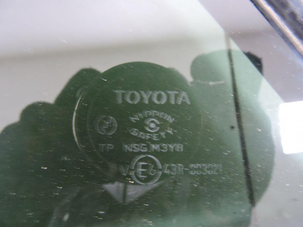 Стекло двери задней левой (форточка) для Toyota Altezza (XE10) 1998-2005