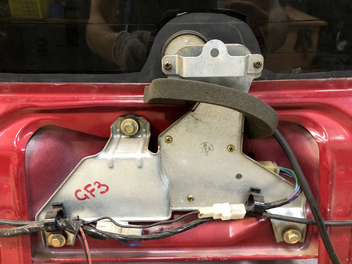 Дверь багажника со стеклом Subaru Impreza (G10) 1996-2000