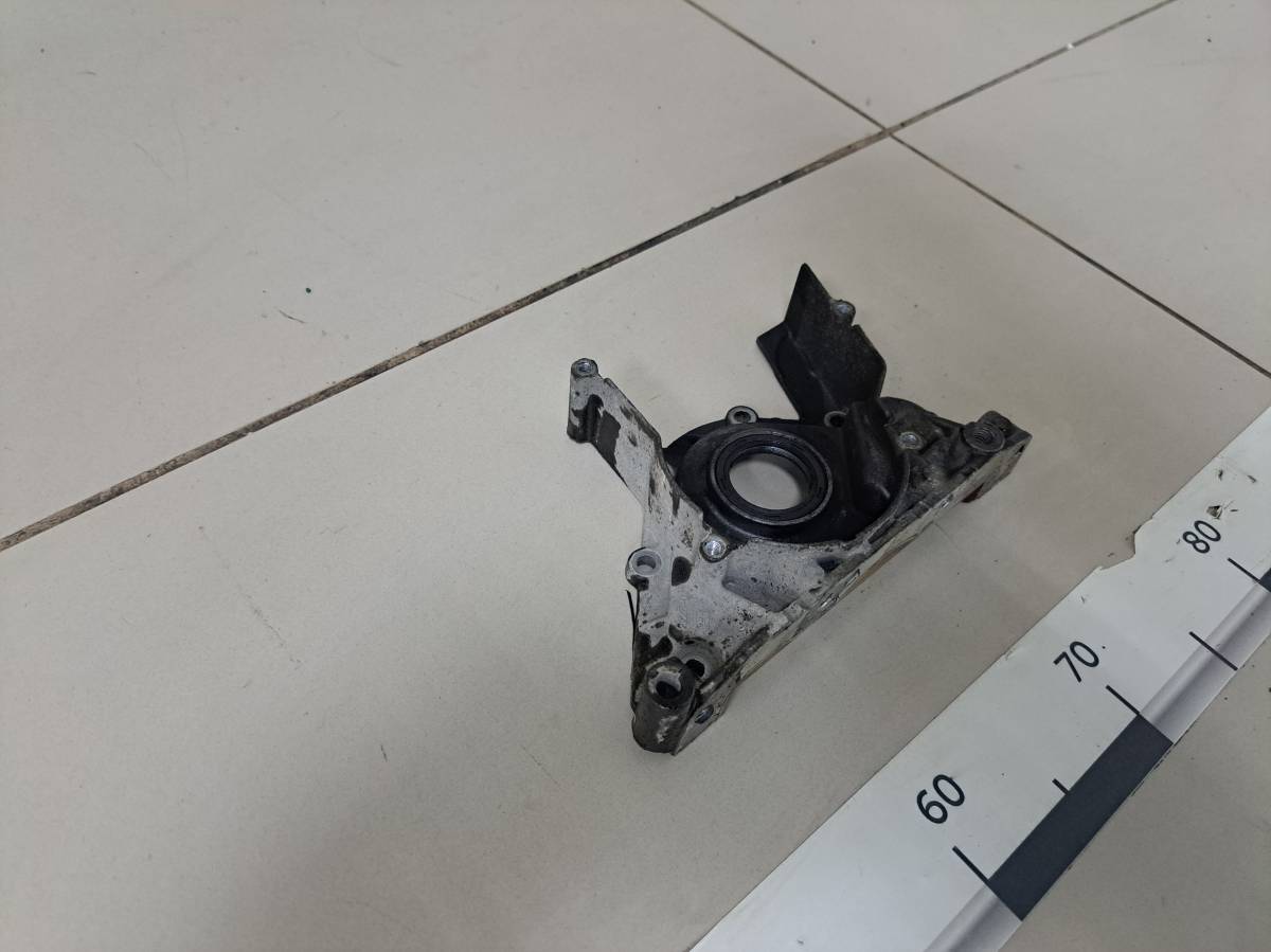 Крышка двигателя передняя Skoda Octavia (A5 1Z-) 2004-2013 Крышка двигателя передняя Skoda Octavia (A5 1Z-) 2004-2013