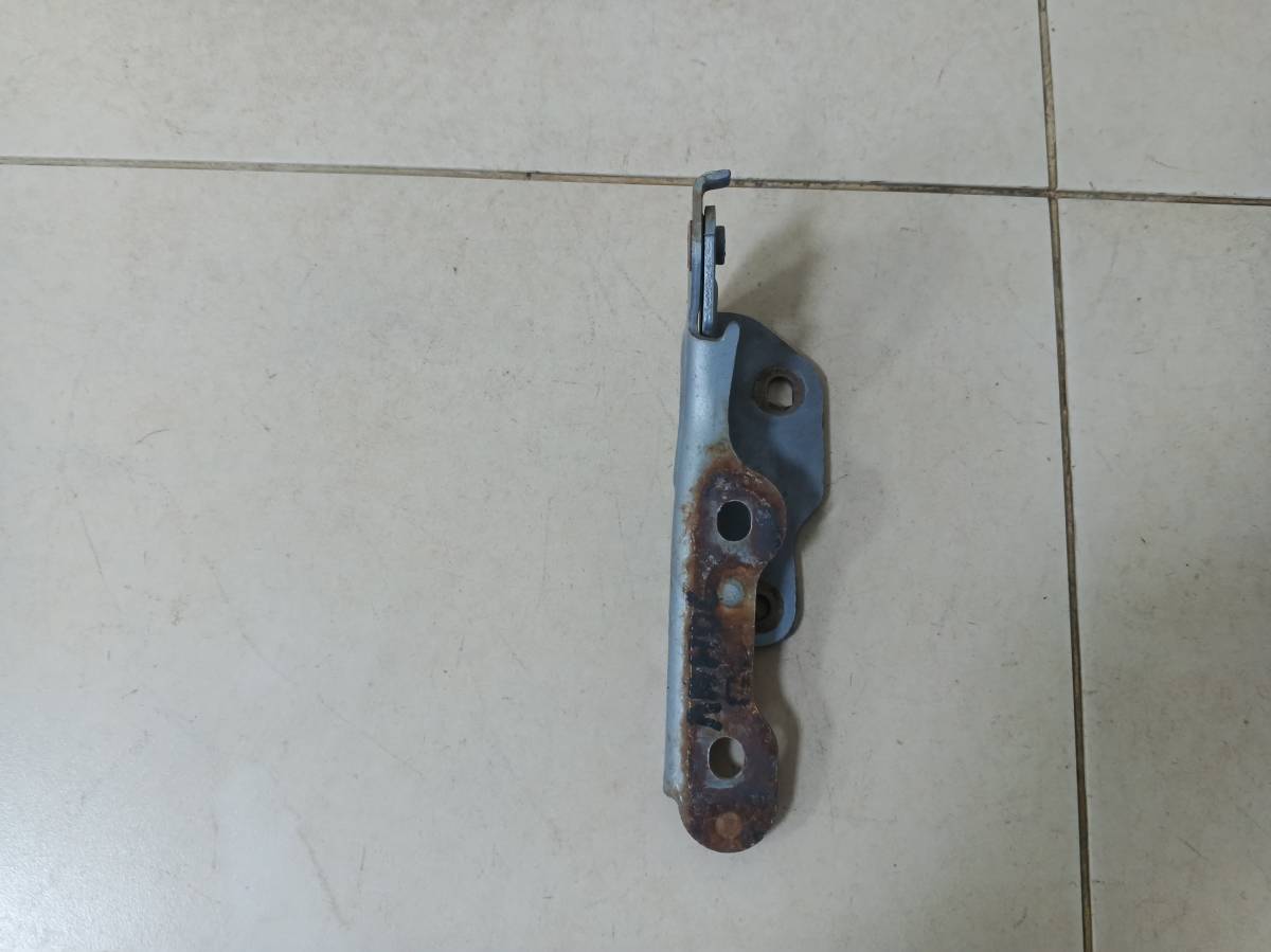 Петля капота правая Chevrolet Lanos (T100) 2004-2010