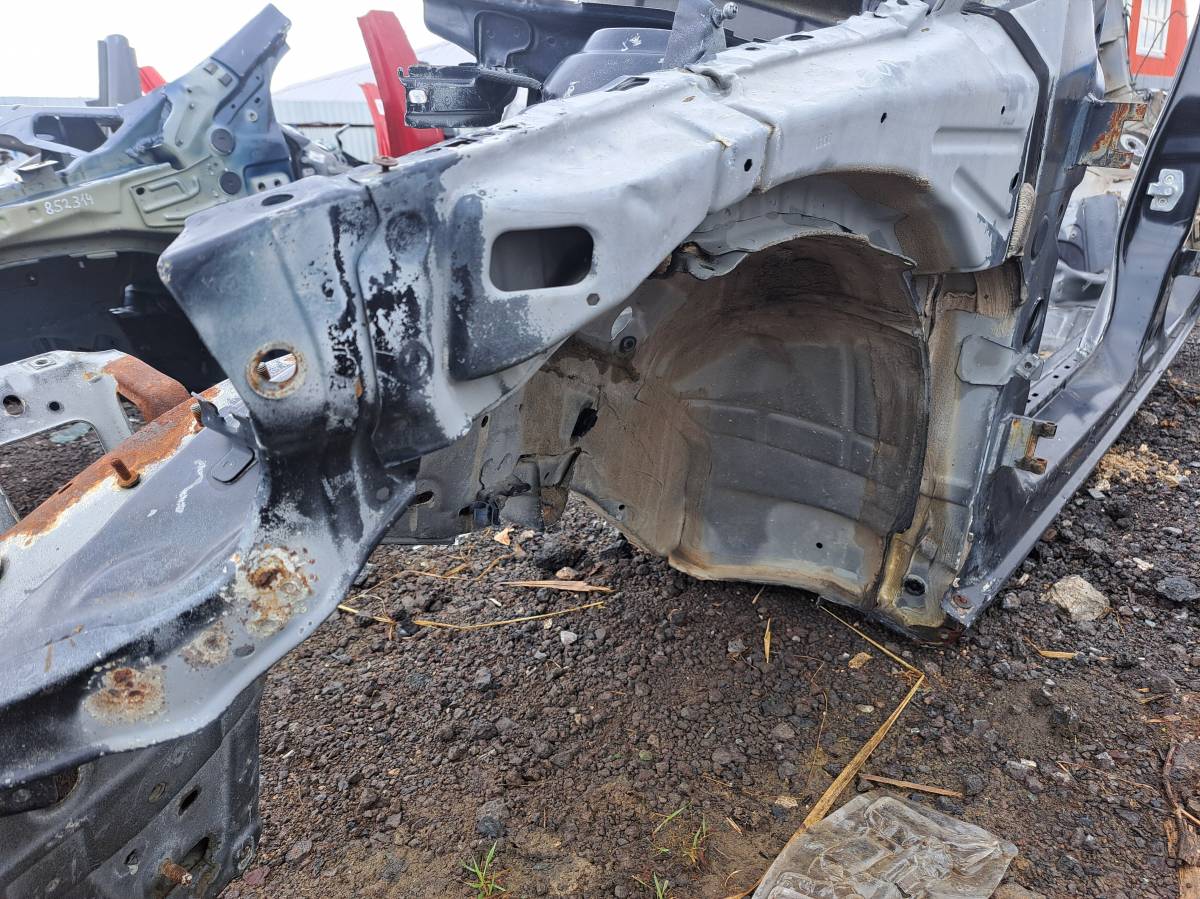 Лонжерон передний левый Opel Astra H / Family 2004-2015
