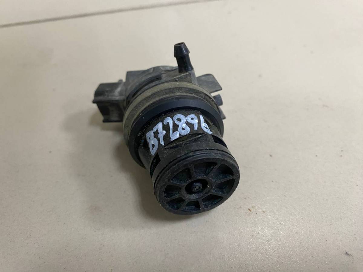 Насос омывателя Toyota Land Cruiser Prado (J120) 2002-2009
