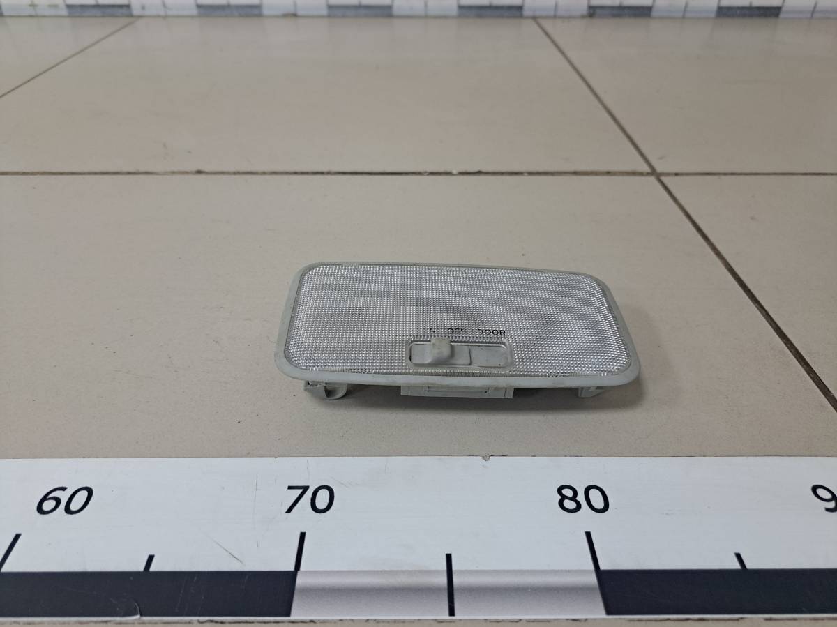 Плафон салонный Toyota Corolla E150 2006-2013 Плафон салонный Toyota Corolla E150 2006-2013