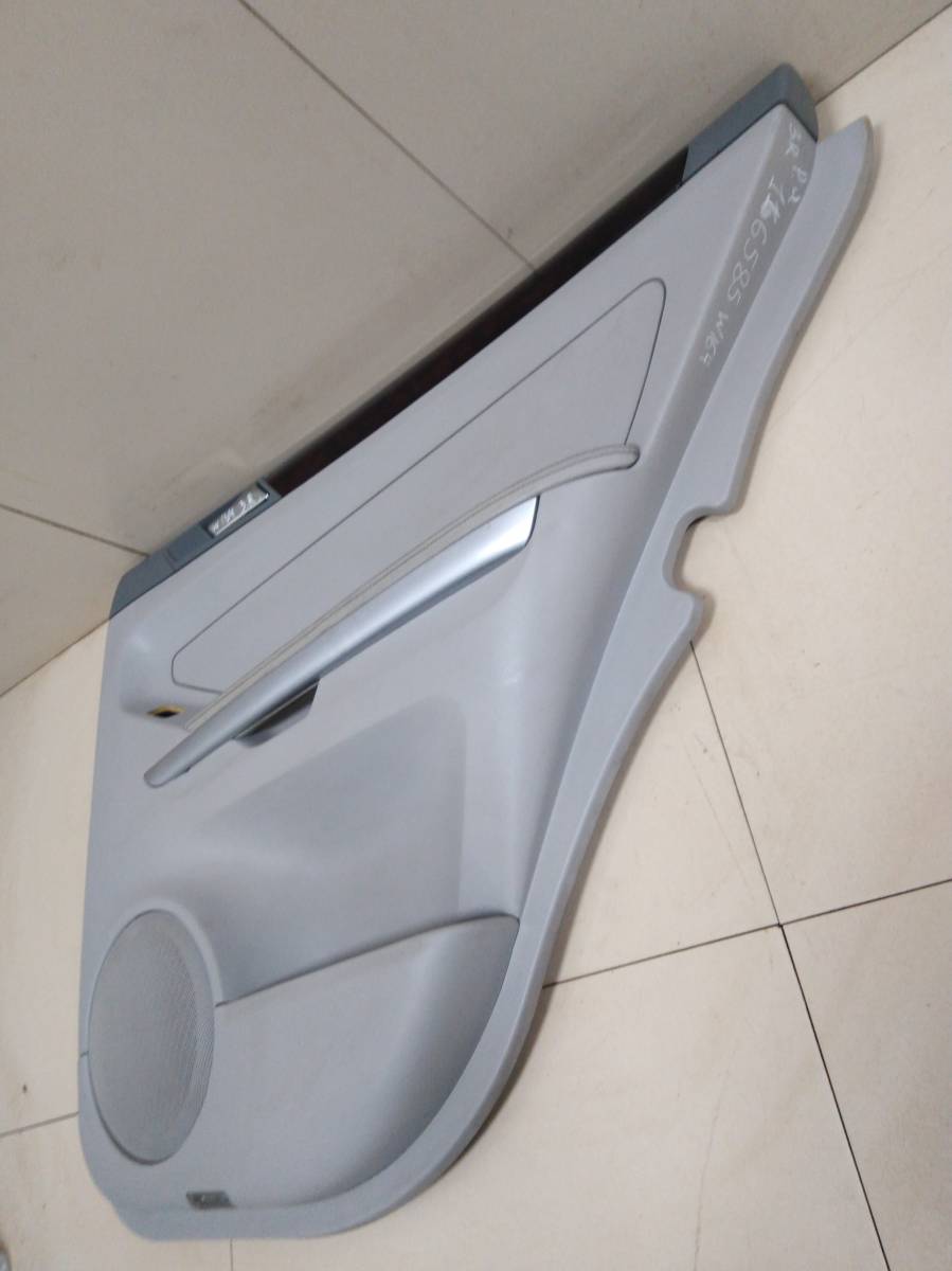 Обшивка двери задней правой Mercedes-Benz ML-Class (W164) 2005-2011