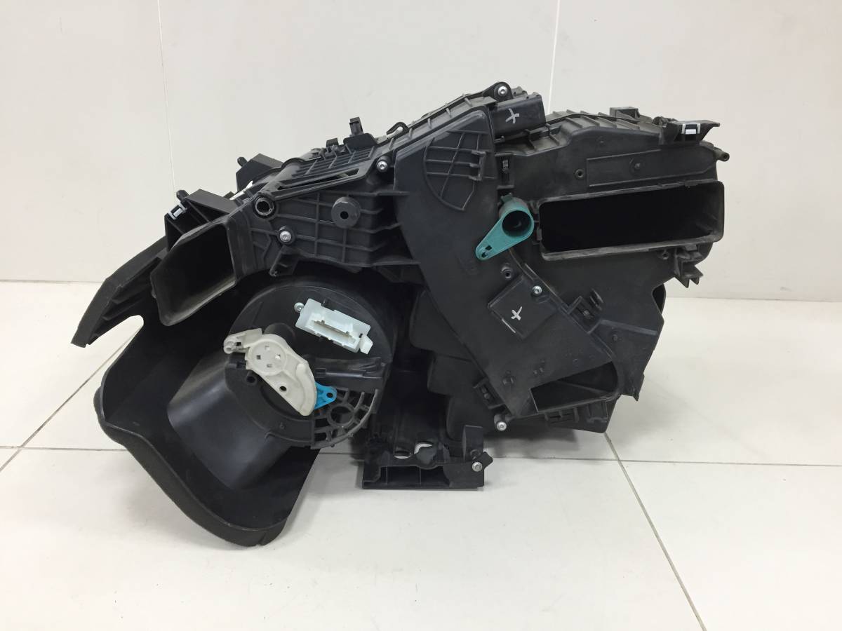 Корпус отопителя Renault Sandero 2009-2014