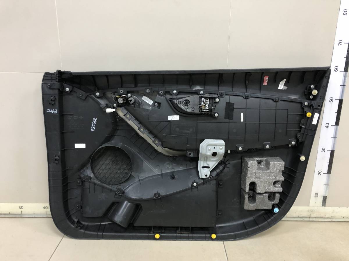 Обшивка двери передней левой Hyundai Elantra (MD) 2011-2016