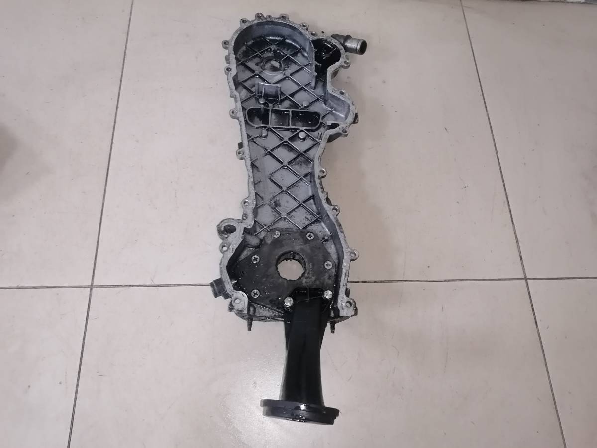 Крышка двигателя передняя Opel Astra H / Family 2004-2015