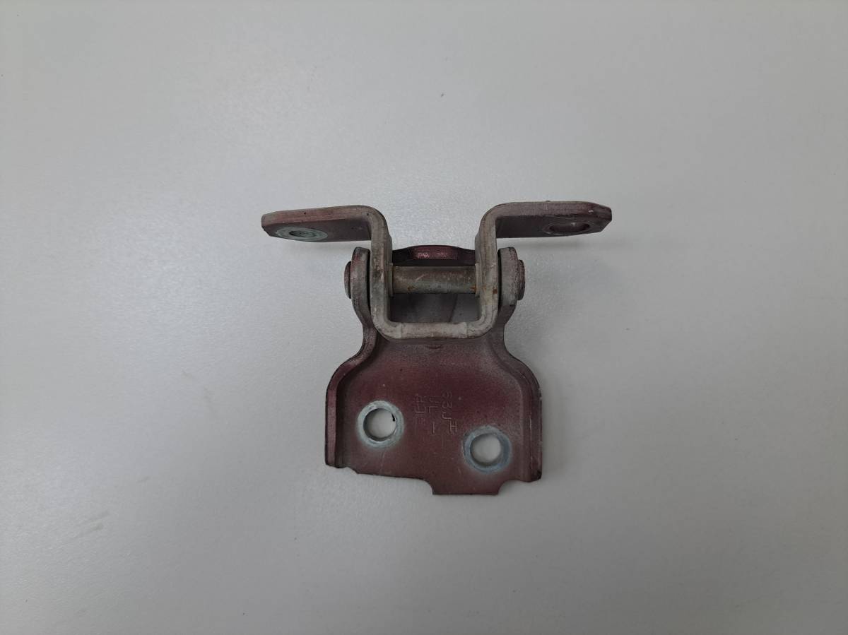 Петля двери передней правой нижняя Suzuki SX4 2006-2013