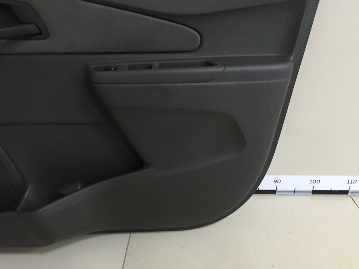 Обшивка двери передней правой Chevrolet Cobalt (T250) 2011-2015