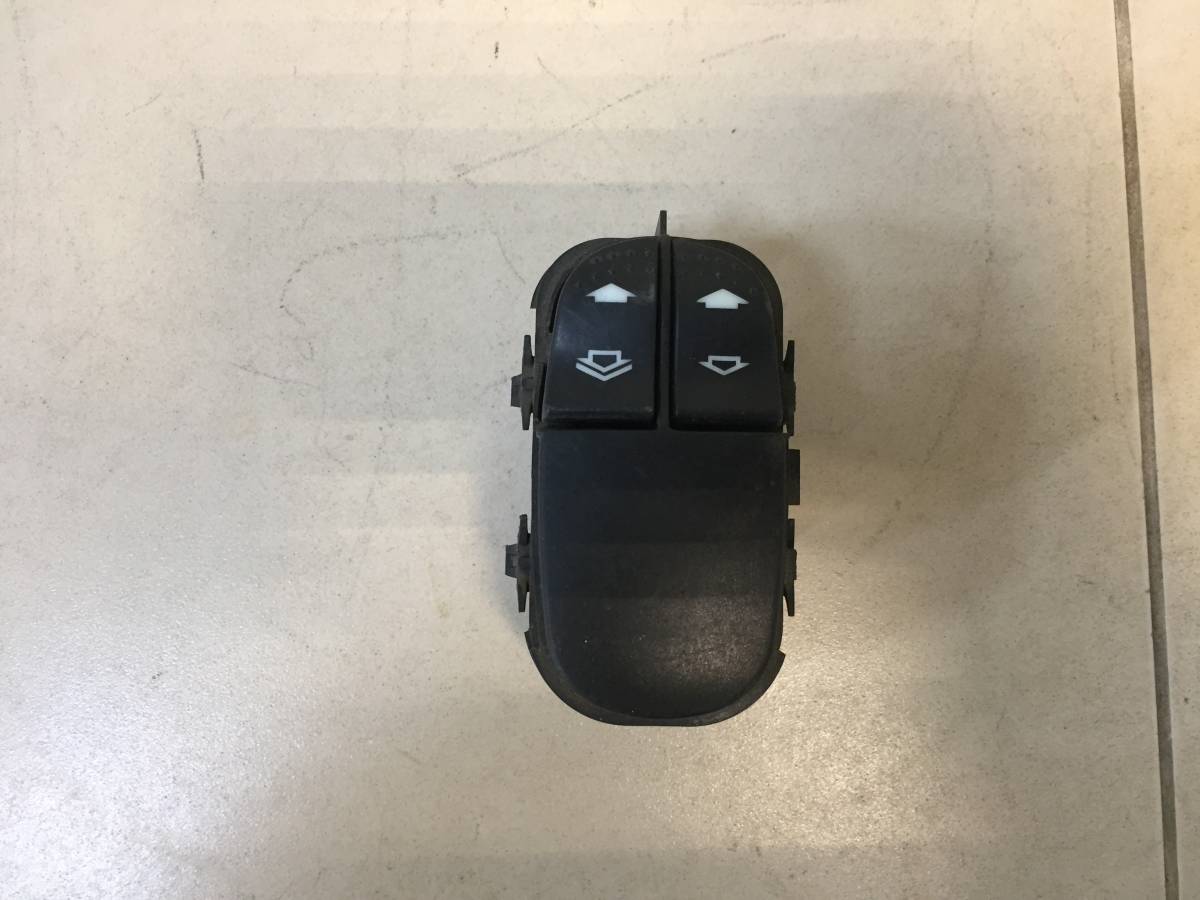 Блок управления стеклоподъемниками Ford Focus 1 1998-2004