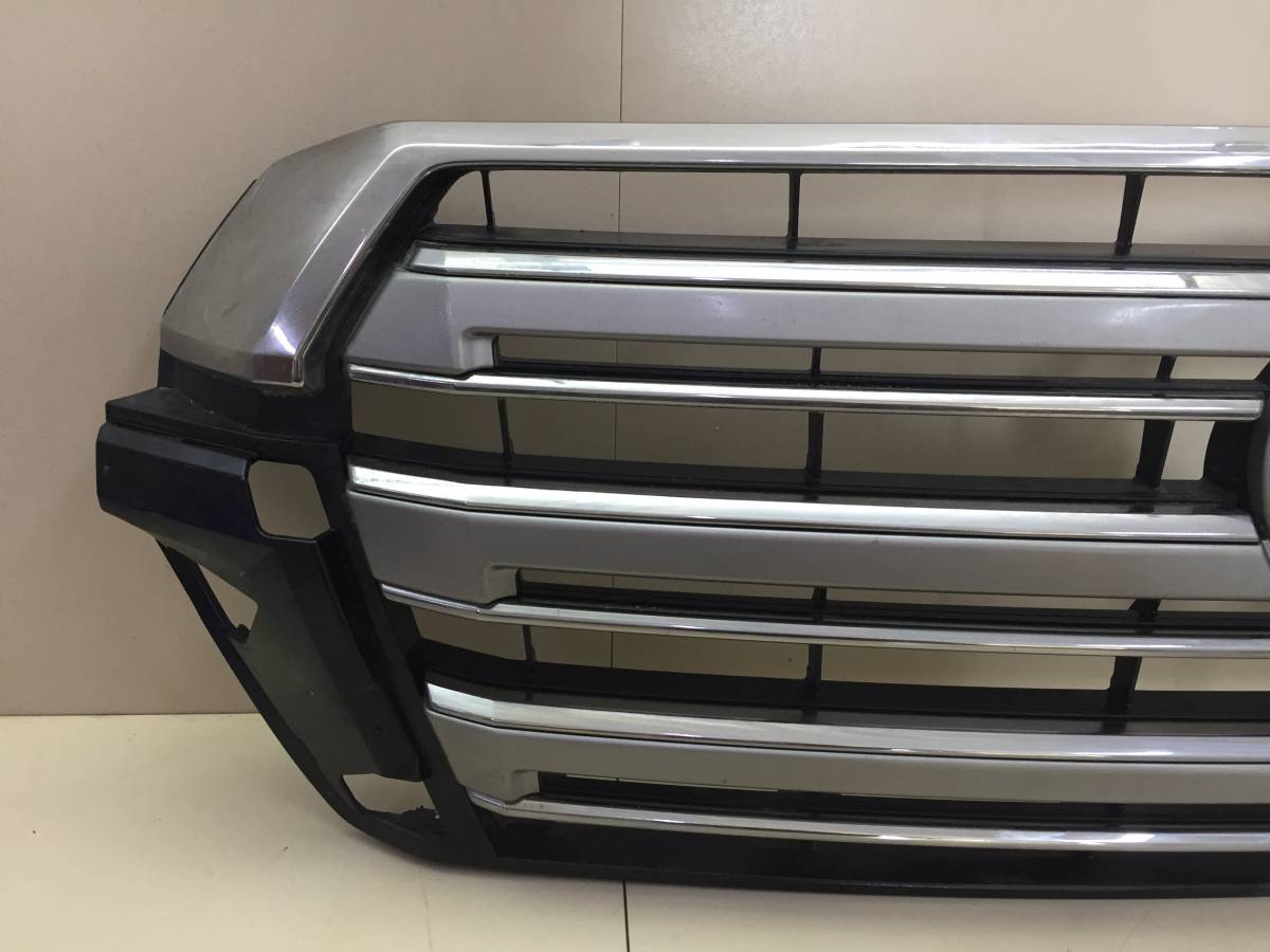 Решетка радиатора Toyota Land Cruiser (J200) 2015>