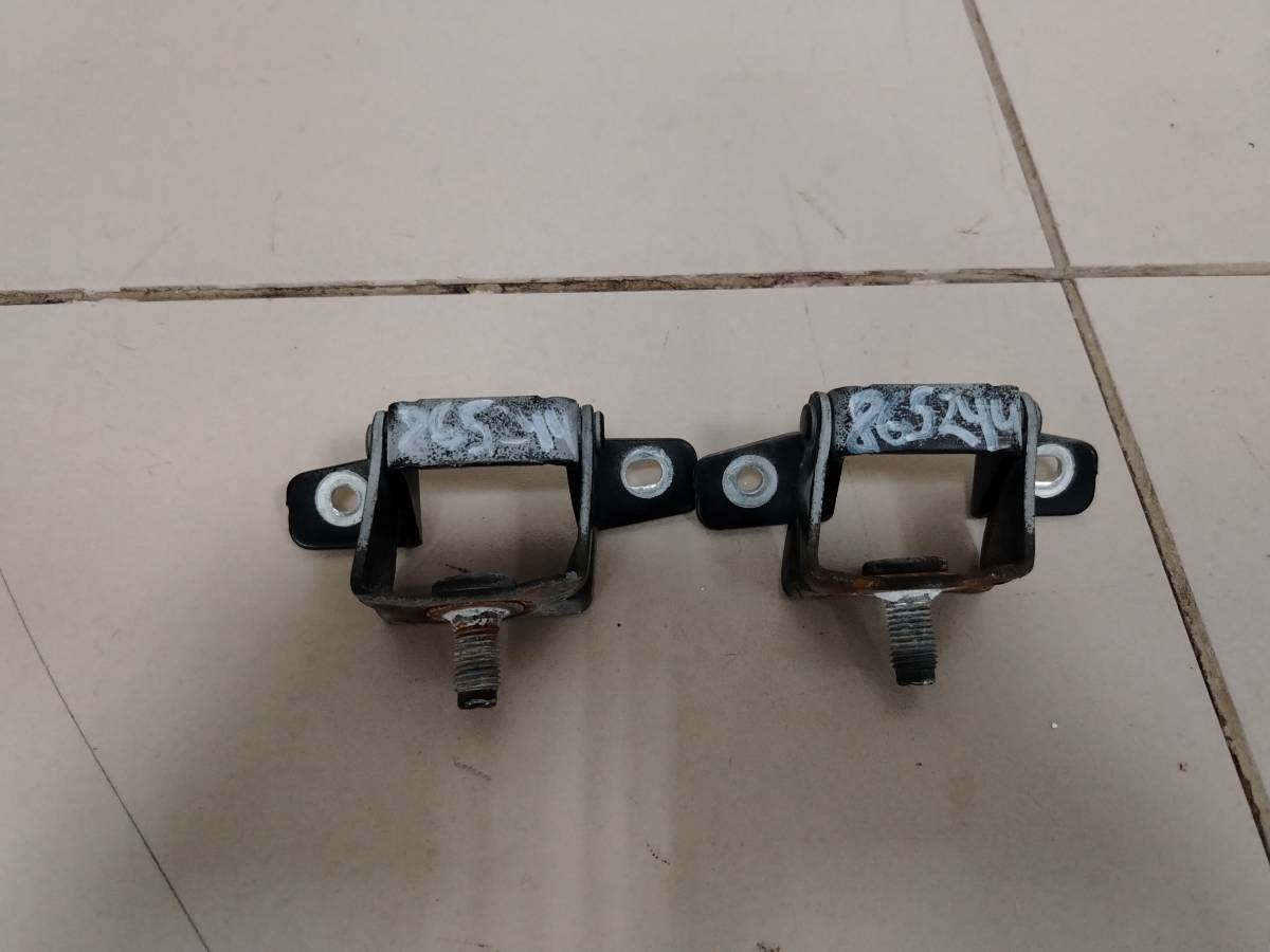 Петля двери багажника Hyundai Getz 2002-2010