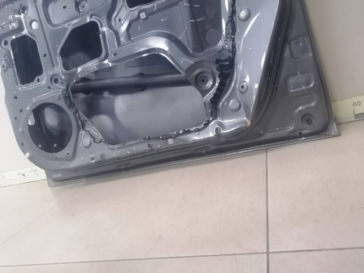 Дверь передняя правая Geely Emgrand EC7 2008> Дверь передняя правая Geely Emgrand EC7 2008>