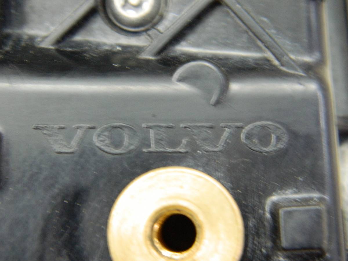 Фонарь задний внутренний правый Volvo XC60 2017>