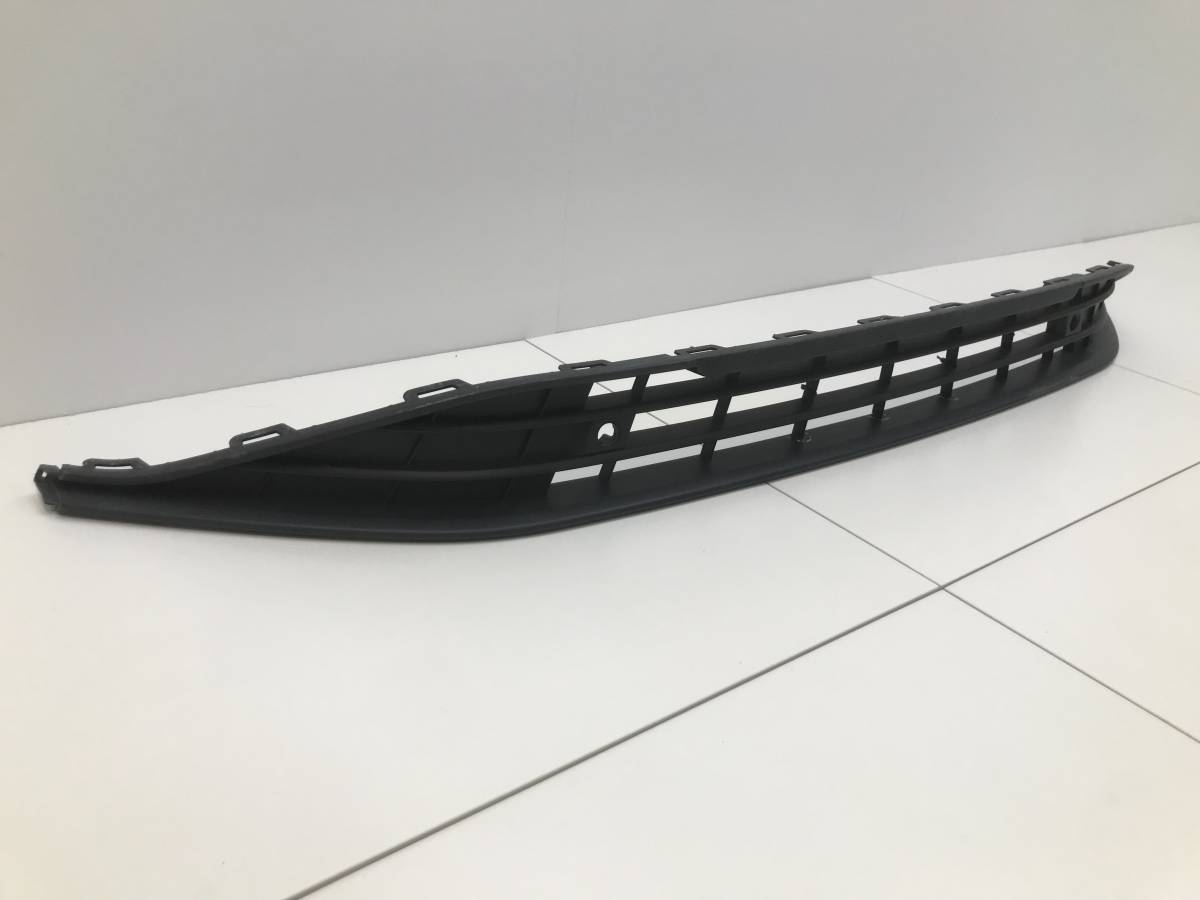 Решетка в бампер центральная Volkswagen Polo (Mk6) 2020>