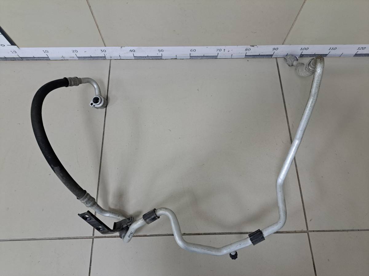 Трубка кондиционера Skoda Octavia (A5 1Z-) 2004-2013 Трубка кондиционера Skoda Octavia (A5 1Z-) 2004-2013