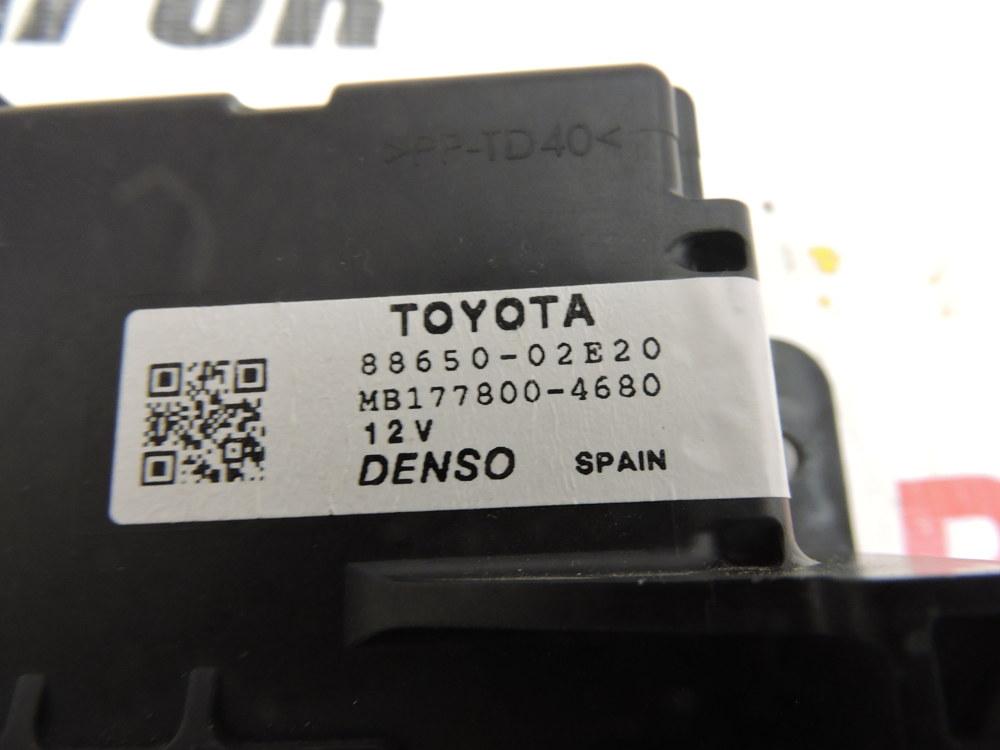 Блок электронный для Toyota Corolla E180 2013>