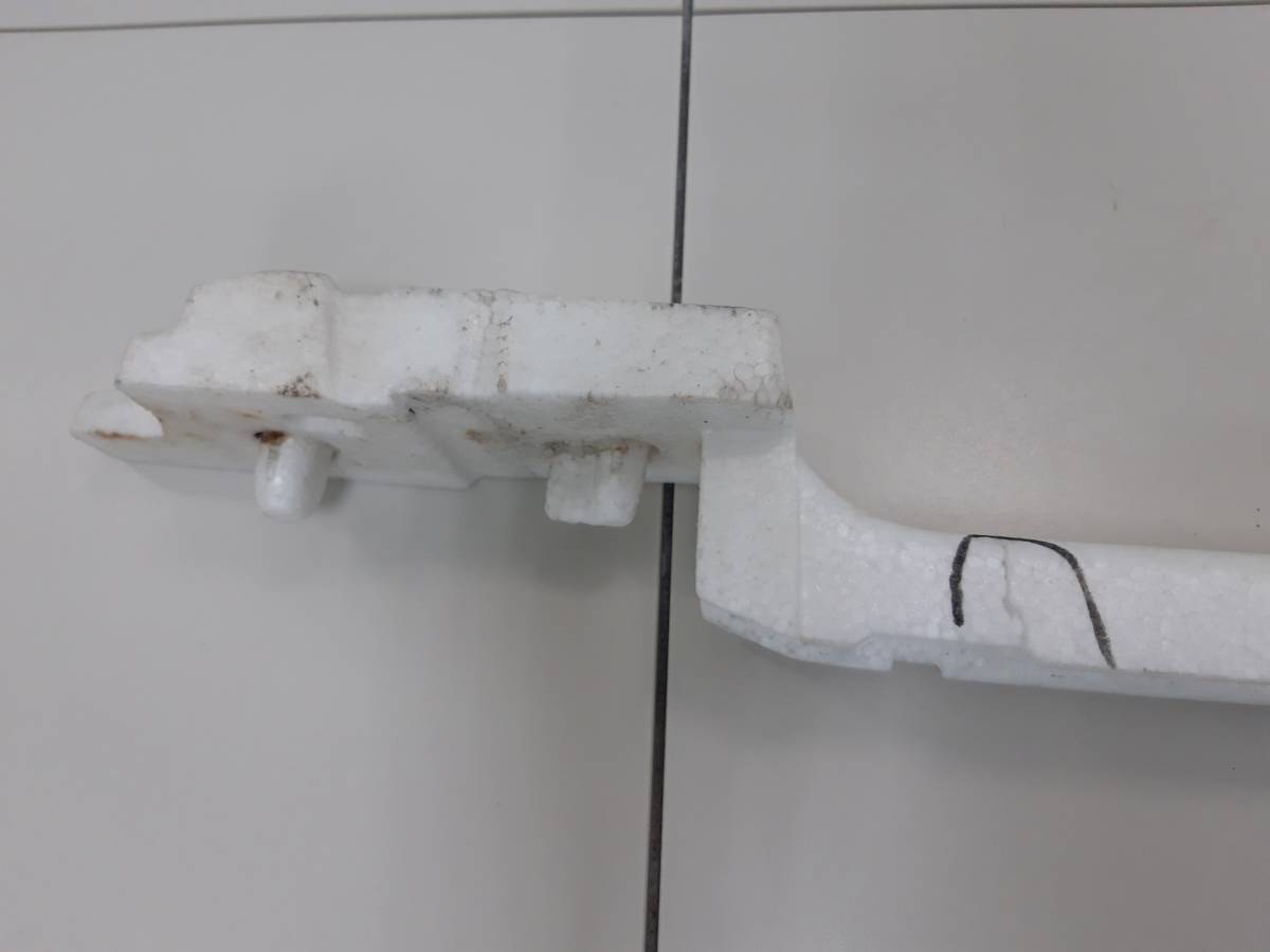 Наполнитель переднего бампера Subaru Impreza (G11) 2000-2007