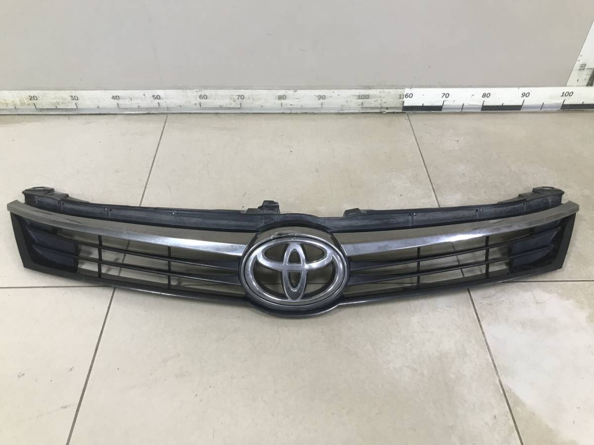 Решетка радиатора Toyota Camry (V50) 2011-2017