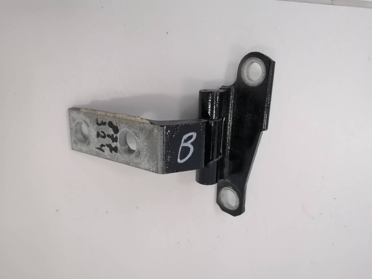 Петля двери передней правой верхняя Toyota  Celsior (F30) 2003